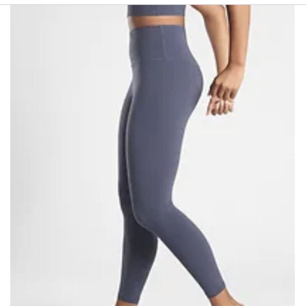 Athleta Ultra High Rise Elation 7/8 Tight M | Medieval Violet